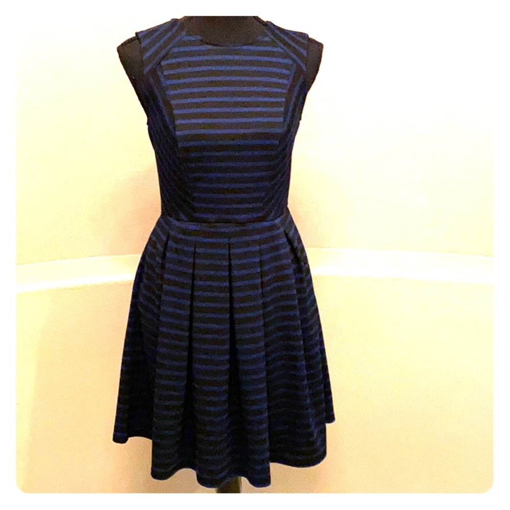 3/$10 Versatile Black and Blue Dress